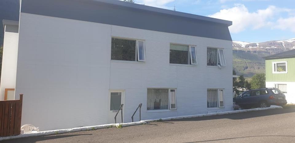 Apartment Tungata Seyðisfjörður Zewnętrze zdjęcie